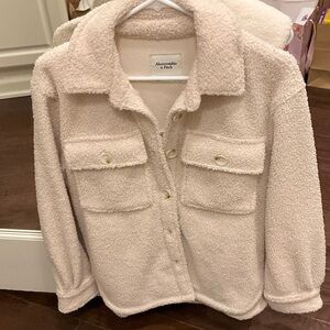 Abercrombie & Fitch Ivory Teddy Sherpa Jacket with Chest Pockets